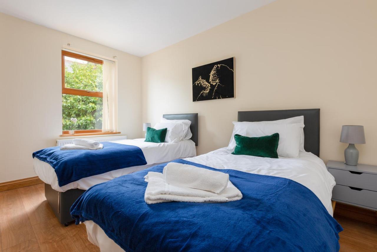 Albert - 5 Bedrooms Sleeps 11 Parking Wi-Fi Contractors Preston  Dış mekan fotoğraf